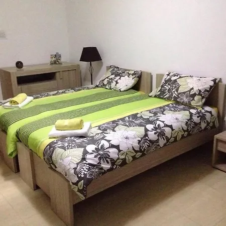 Daire The Valley Maisonette With Private Pool In M'scala *
